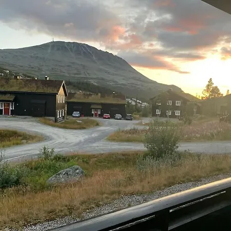 - In & Out - Mountain View *